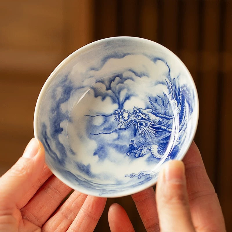 The Azure Dragon Puer Tea Master Cup — Handcrafted Jingdezhen Blue & White Porcelain