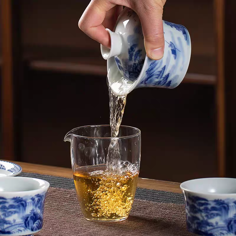 Jingdezhen Gaiwan Teacup, Single Piece, High-End "Thousand Miles of Rivers and Mountains" Blue and White Porcelain (Three Part Gaiwan)