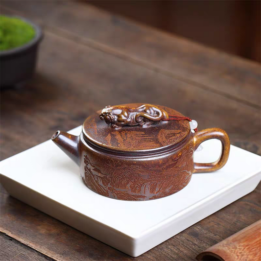Legend Tiger Hanwa Yixing Zisha teapot
 
 