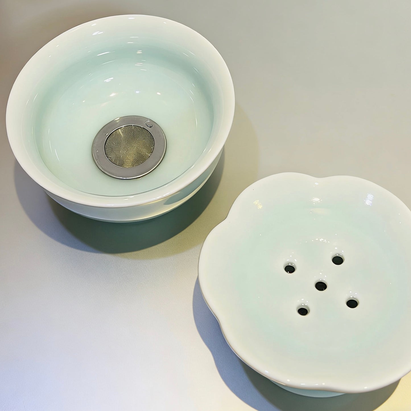Longquan Celadon Kung Fu Tea Ceremony Accessories: Tea Strainer & Holder Set