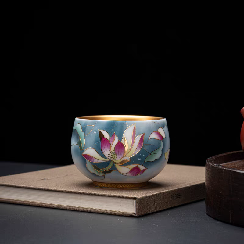 Lotus Enamel-colored 24K Gilt Tea Cup