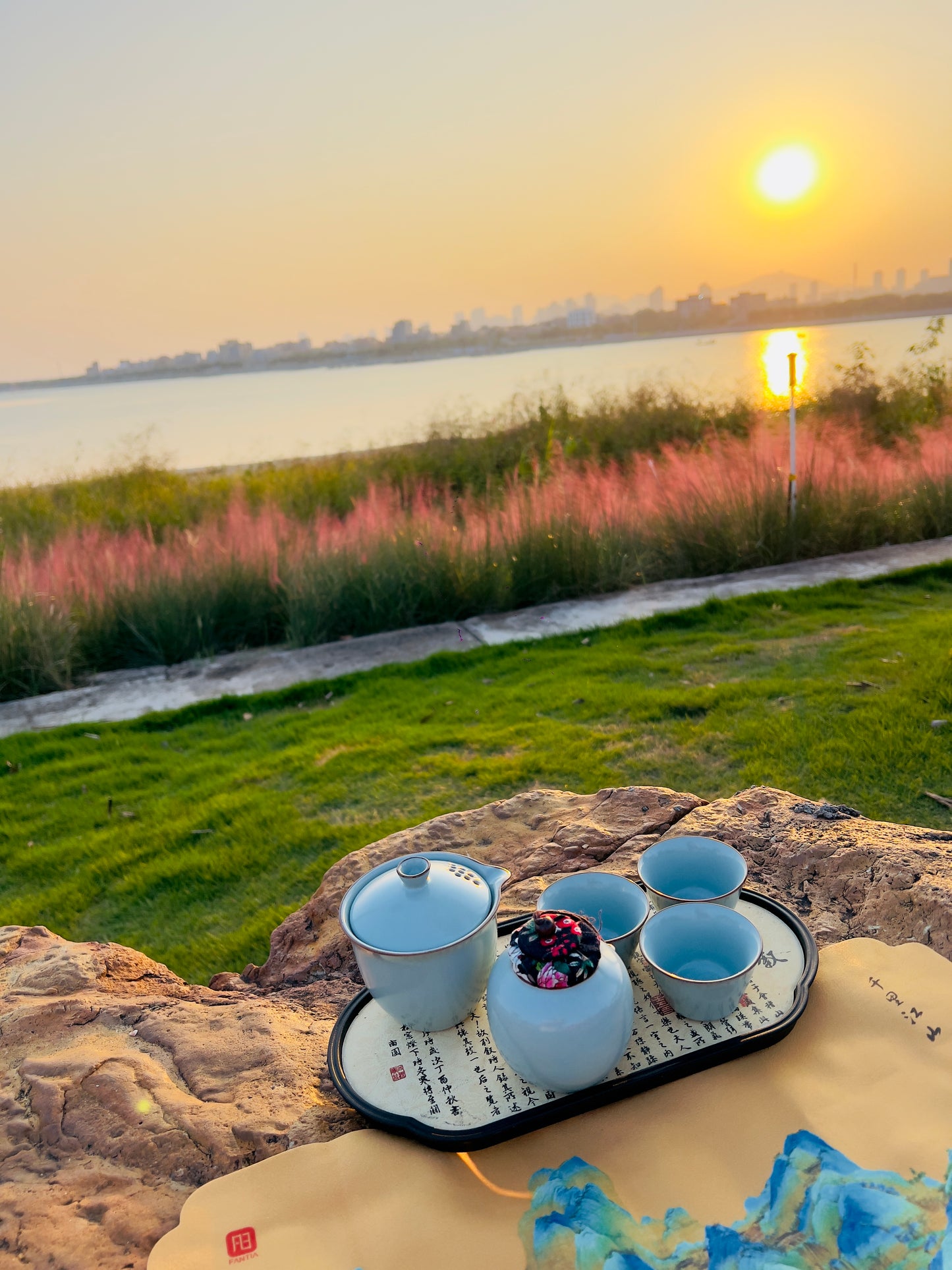 The Royal Blue Teacups Set