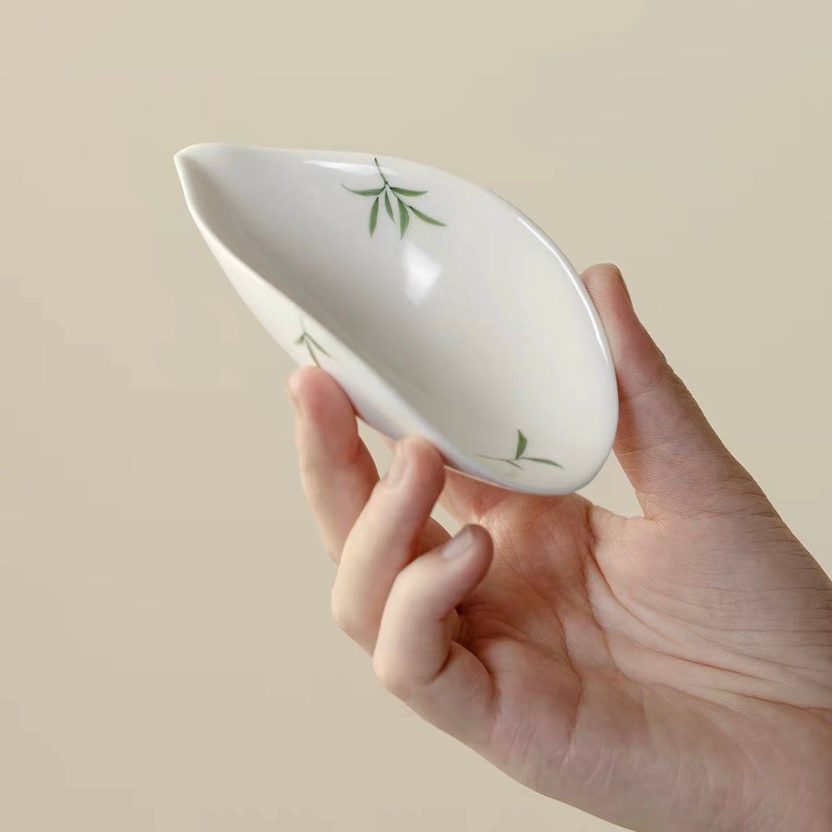 Chinese Traditional Porcelain Cha Ze—tea tool to put tea inside Gaiwan or Teapot